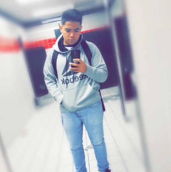 Meet your Posher, Arturo - Picture 1 of 1